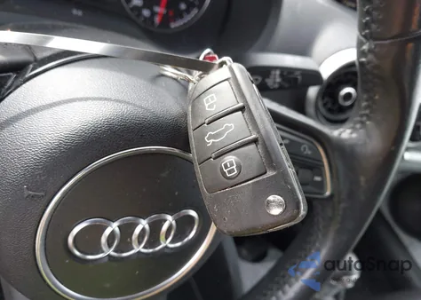 2017 Audi A3 2.0T Premium z USA, uszkodzony, nr VIN WAU78LFF3H1020167